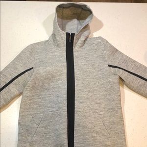 Men’s Lululemon Stratum Hoodie-small